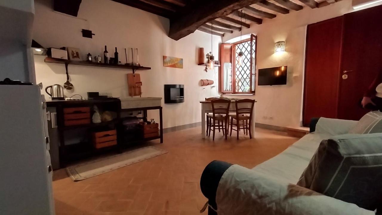 Casa Vacanze Carducci サン・カシャーノ・デイ・バーニ エクステリア 写真